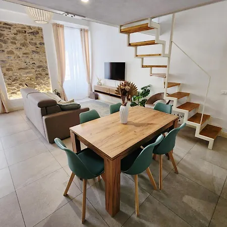 Classy Homes - Acquamarina Apartmán *